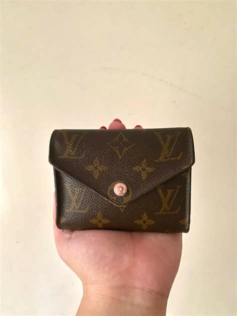 Products by Louis Vuitton: Celeste Wallet